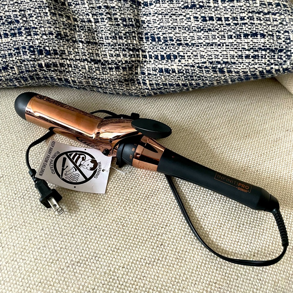 InfinitiPro Conair Rose Gold Titanium curling iron